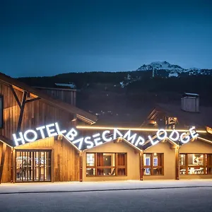 Отель Base Camp - Saint Maurice, Бур-Сен-Морис